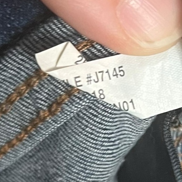 Madewell Pull On Jeans - Picture 11 of 12